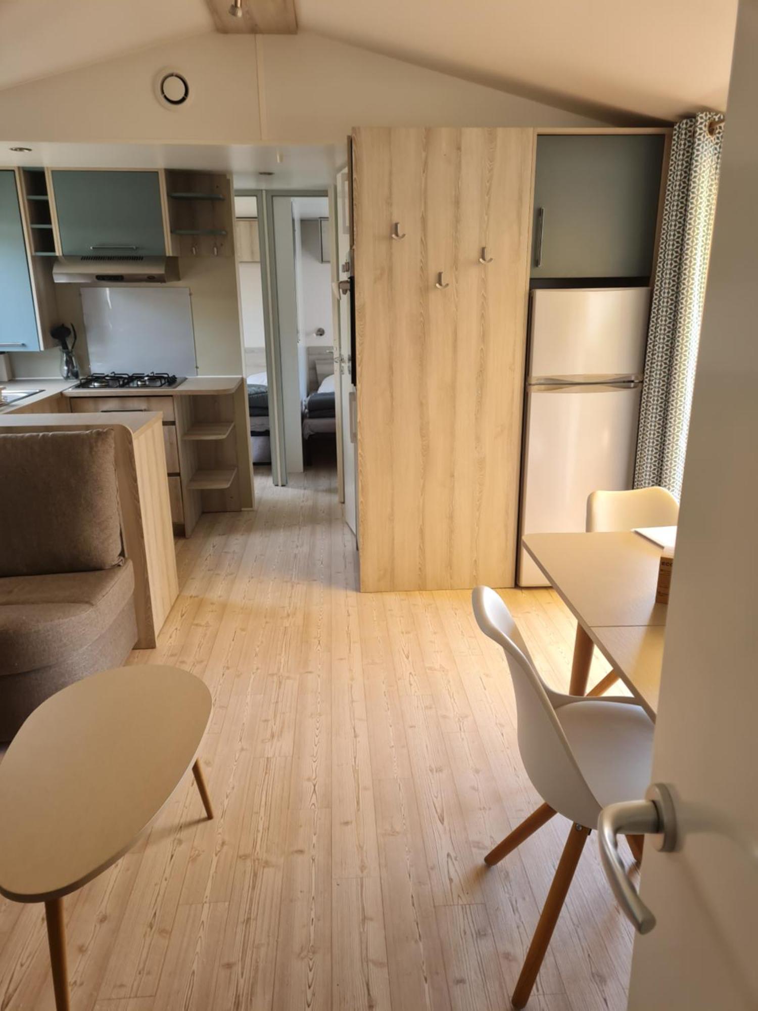 Campsite Mobil Les Viviers 8 Personnes