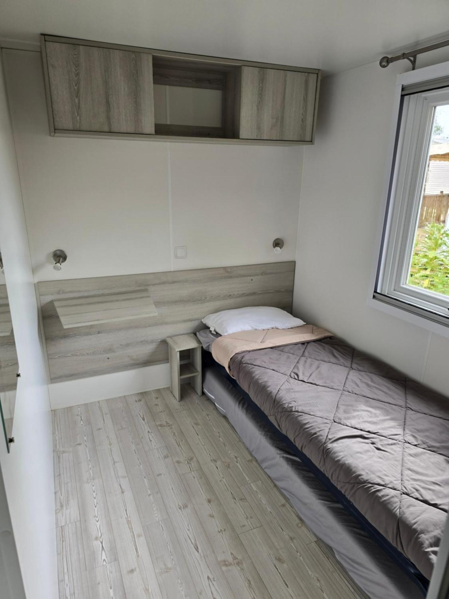 Campsite Mobil Les Viviers 8 Personnes